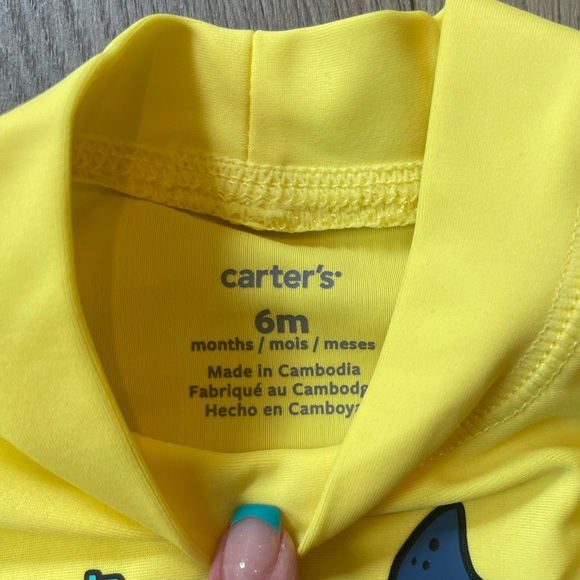 Carter’s 2-piece swimsuit - Picture 3 of 6